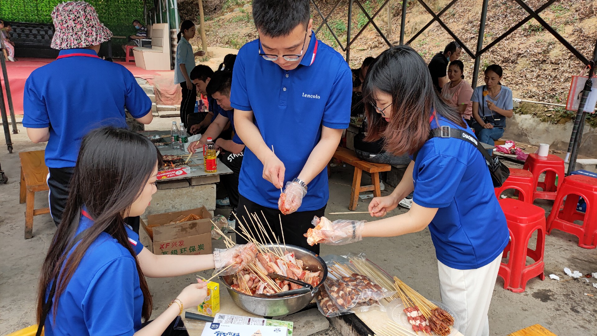 松湖騎行，穿樹飛花；農(nóng)家休閑，擁抱自然